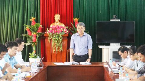 Lãnh đạo phường Quy Nhơn Bắc làm việc Phòng kinh tế, hạ tầng và đô thị